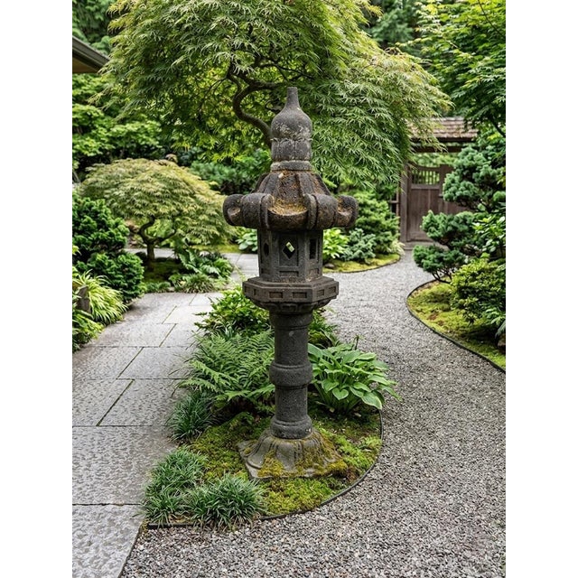 Stone Antique Japanese Style Pagoda Garden Lantern (Tachi-Gata) For Sale - Image 7 of 12