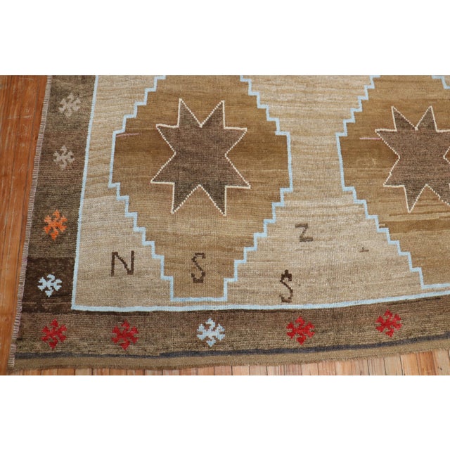 Mid 20th Century Masculine Turkish Room Size Camel Ground Rug For Sale - Image 4 of 6