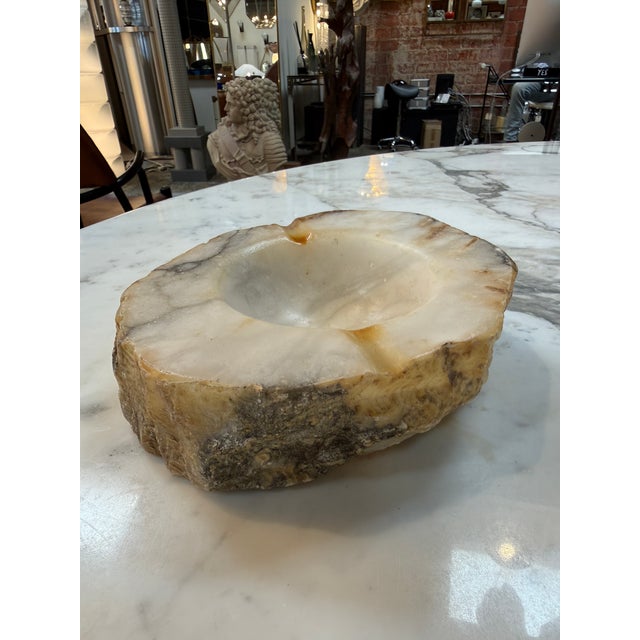 Modern Vintage Natural-Edge Marble Ashtray – White & Gray Veined Stone For Sale - Image 3 of 7