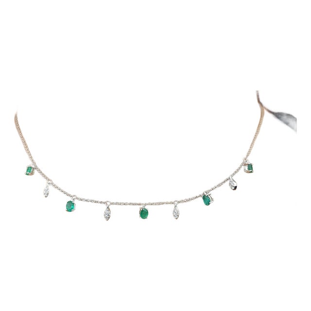 1.00 Ct Natural Emerald & Diamond Necklace For Sale