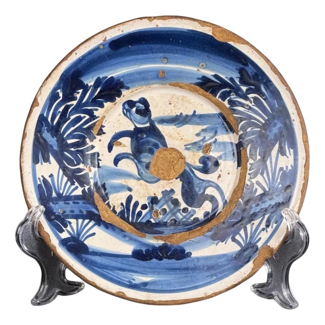 Catalan Faixes Plate with Hare in Spanish Majolica For Sale