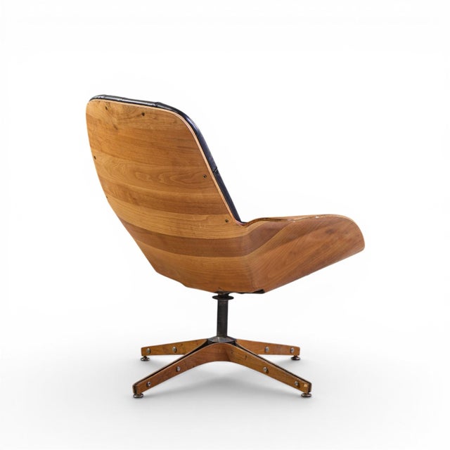 George Mulhauser for Plycraft Mrs. Chair Mid Century Lounge Chairs - Pair For Sale - Image 10 of 12