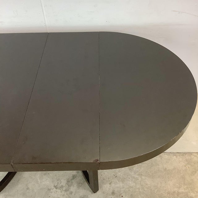 Ebonized Mahogany Round Extension Dining Table, Attributed to Paul Frankl for John Stuart For Sale In Philadelphia - Image 6 of 18