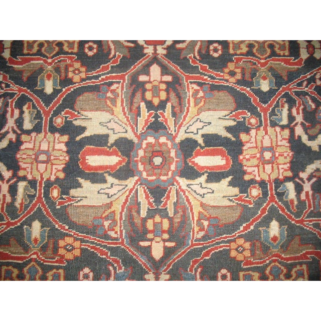 Late 19th Century Persian Sultanabad Rug For Sale In New York - Image 6 of 6