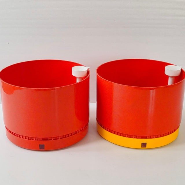 Vintage Round Planters by Nena Balsari Vastill for Reflex, 1970s, Set of 2 For Sale - Image 10 of 10
