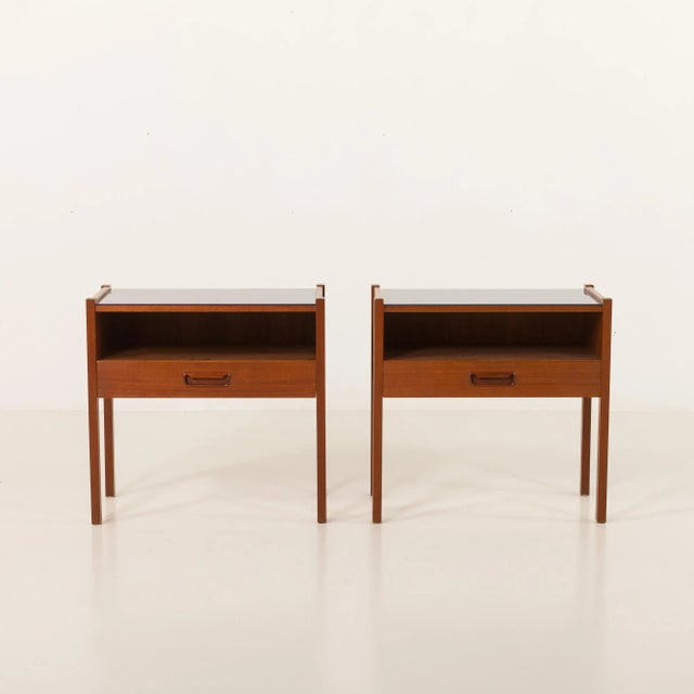 Mid-Century Modern Italian Bedside Tables, 1960s, Set of 2 For Sale - Image 3 of 13