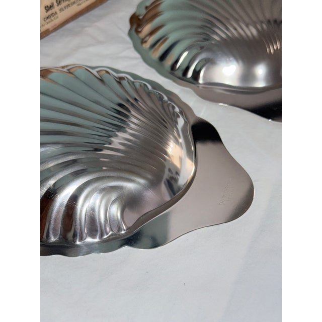 Mid-Century Modern 1960s Oneida Silver Plate Seashell Serving Tray For Sale - Image 3 of 7