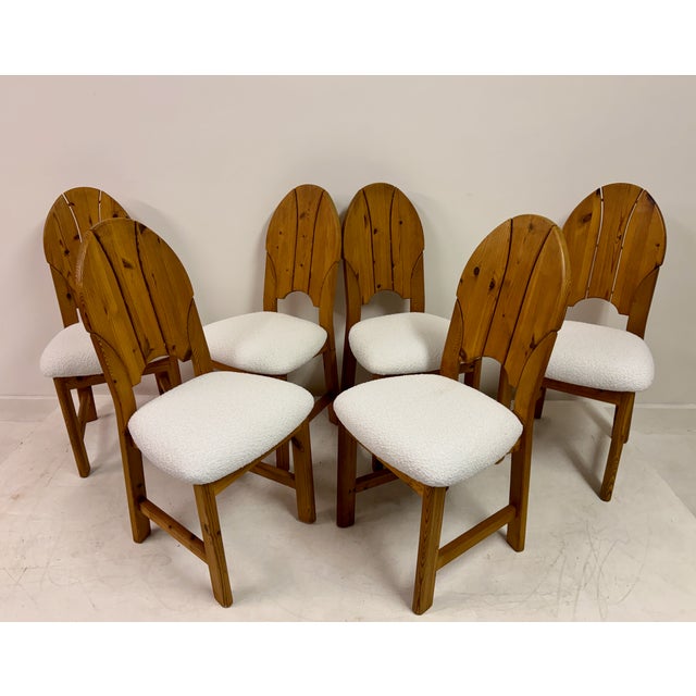 Mid-Century Modern Vintage Scandianavian Dining Chairs in Pine and Boucle, 1970s, Set of 6 For Sale - Image 3 of 18