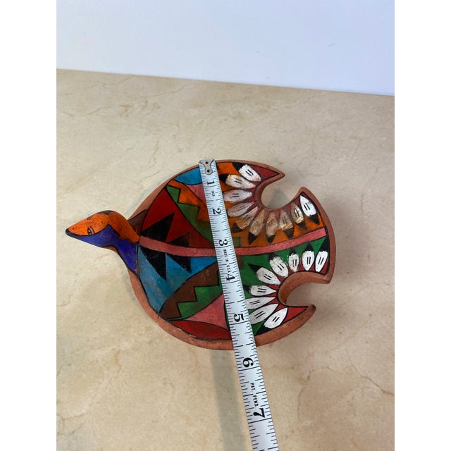 Bright Green Vintage Tesuque Pueblo Native American Polychrome Bird Effigy Bowl For Sale - Image 8 of 9