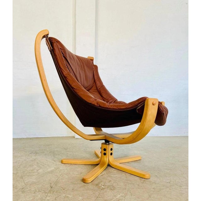 Vintage Danish Svend Skipper Swivel Lounge Chair in Cognac Leather, 1970s For Sale - Image 4 of 18
