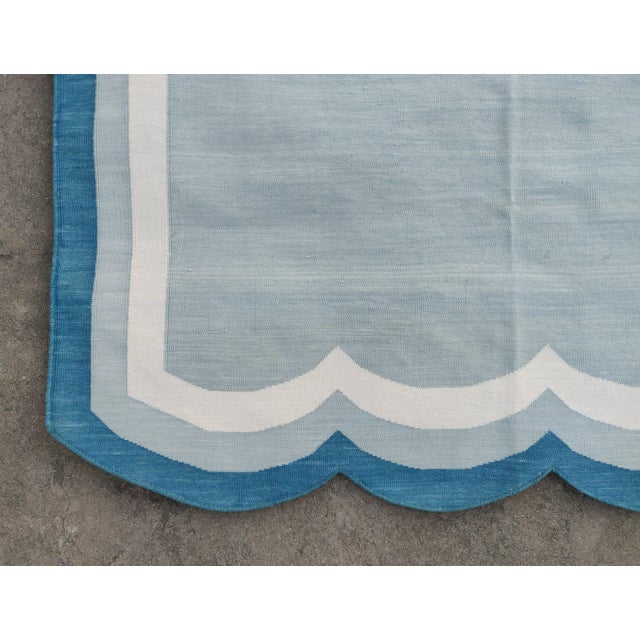 Textile Handmade Cotton Vegetable Dyed Scalloped Edge Rug in Gray With Cream and Teal Blue Border - 8x10 For Sale - Image 7 of 11