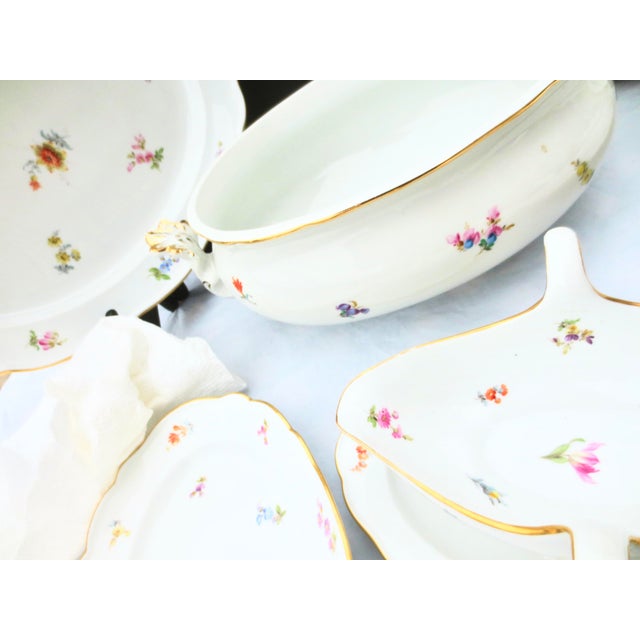 Meissen Scattered Flowers Service Pieces- 6 Pieces For Sale - Image 10 of 11