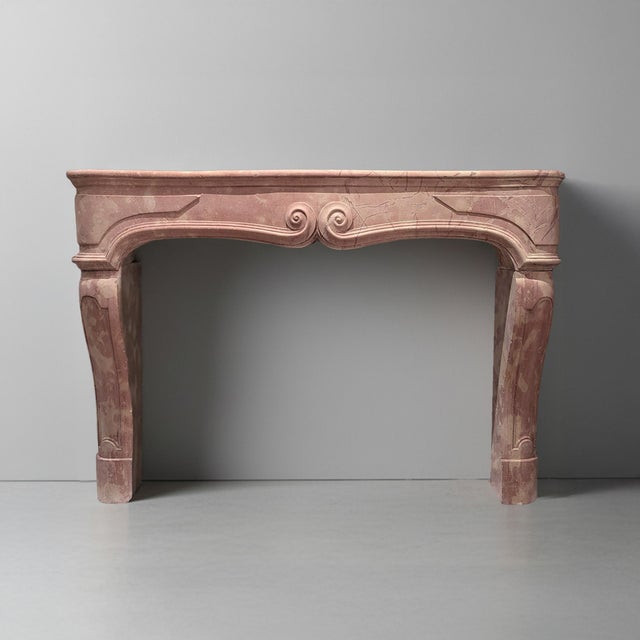 Pink Antique French Mantelpiece in Hard Limestone, 1680 For Sale - Image 8 of 8