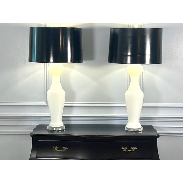 Vintage Murano table lamps of WHITE. Statuesque and curvy, shows out beautifully on Lucite base. They are simple but...