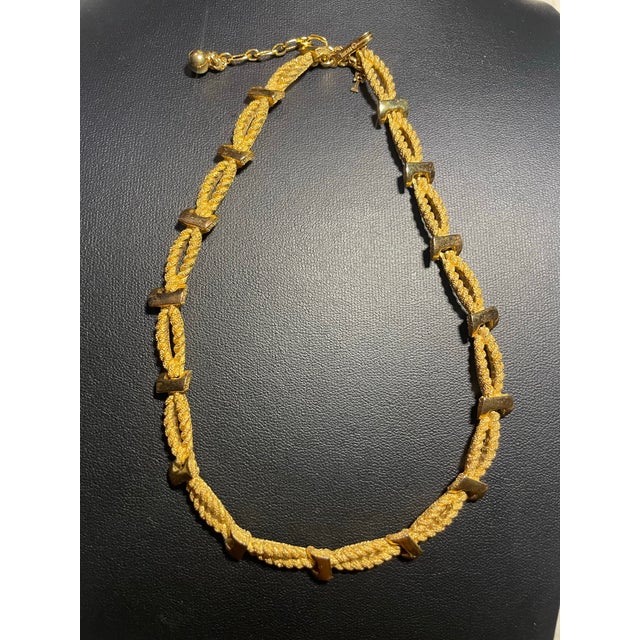 Mid-Century Modern MCM Jewelry by Trifari "Twisted Cord" Golden Rope Link Choker Necklace For Sale - Image 3 of 8