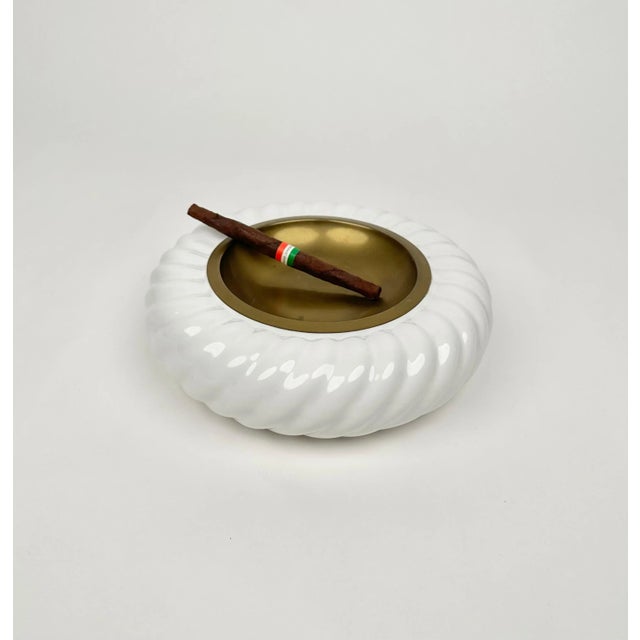 Metal Italian Ashtray in White Ceramic and Brass by Tommaso Barbi, 1970s For Sale - Image 7 of 12