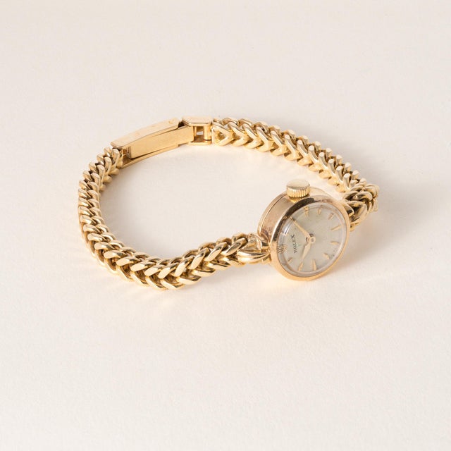 Modern Vintage Rolex Ladies 18k Gold Cocktail Watch on Solid Gold Bracelet For Sale - Image 3 of 9