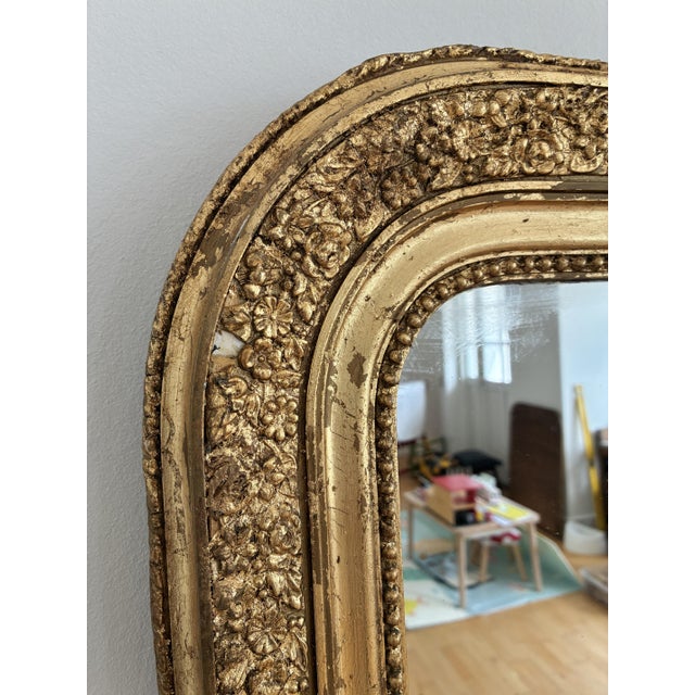 Gold Large Antique French Louis Philippe Giltwood Mirror – Late 19th Century For Sale - Image 8 of 11