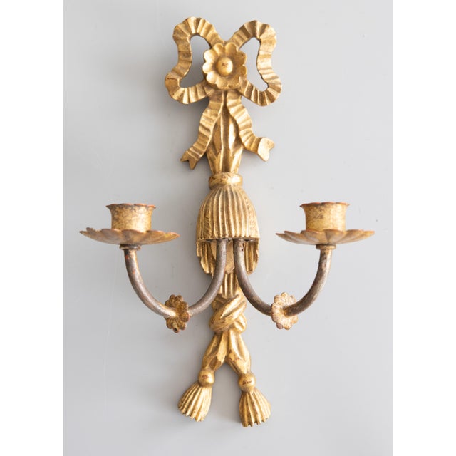 1950s Vintage Italian Carved Giltwood Bows & Tassels Candle Sconces - A Pair For Sale - Image 5 of 12