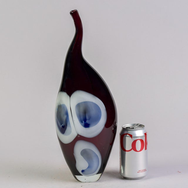 Glass Signed 1990s D’Este & Zane Art Glass Vase in Dark Aubergine With Blue + White Spots For Sale - Image 7 of 9