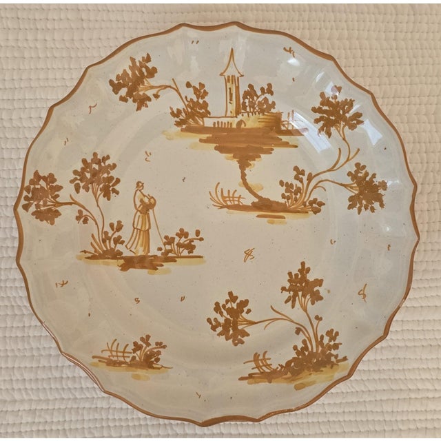 Mid 20th Century Set of 5 Hand-Painted Italian Faience Plates With Pastoral Scenes For Sale - Image 5 of 10