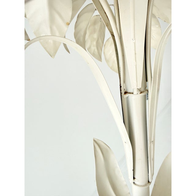 Italian Enamel White Leaf Tole Floor Lamp by Sergio Terzani, 1970s For Sale - Image 4 of 18