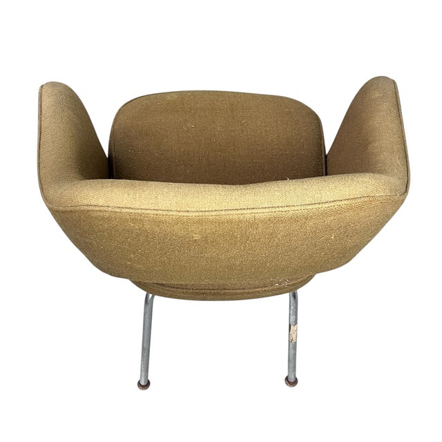 Textile Vintage Executive Armchair by Eero Saarinen for Knoll For Sale - Image 7 of 10