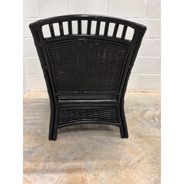 McGuire Vintage Rattan Lounge Chair in Black Enamel. McGuire-Style Leather Bindings and Stick Reed Details. Performance Cushions, Professionally Refurbished. For Sale - Image 4 of 9