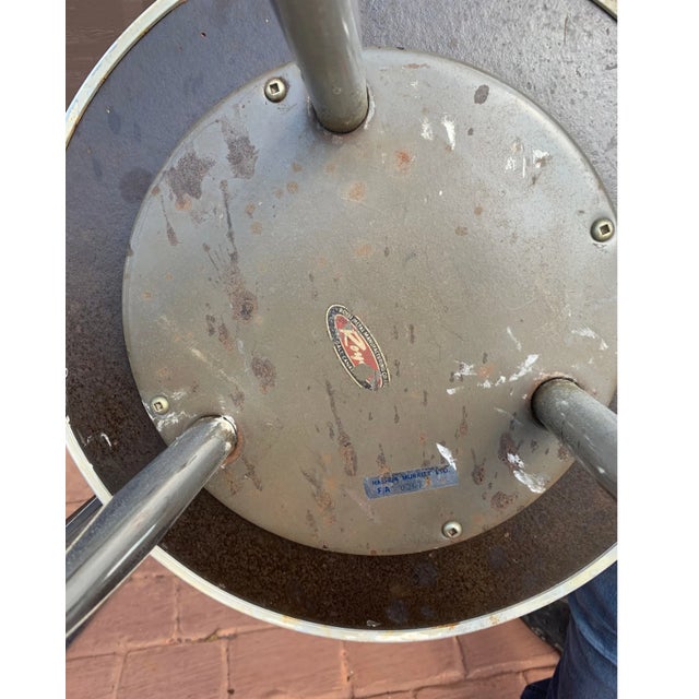 Vintage 1940s Bauhaus Modern Tiered Occasional Table by Royal Metal Manufacturing For Sale In Denver - Image 6 of 6