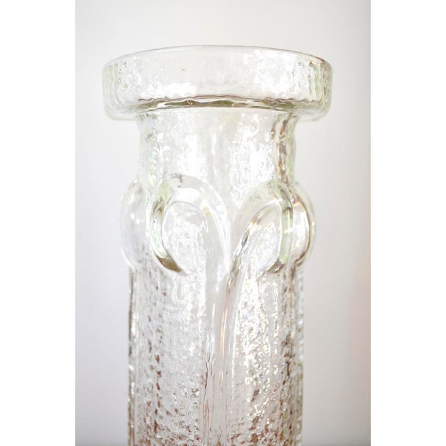 1960s Italian Glass Vase attributed to Wayne Husted for Stelvia, Italy, 1960s For Sale - Image 5 of 7
