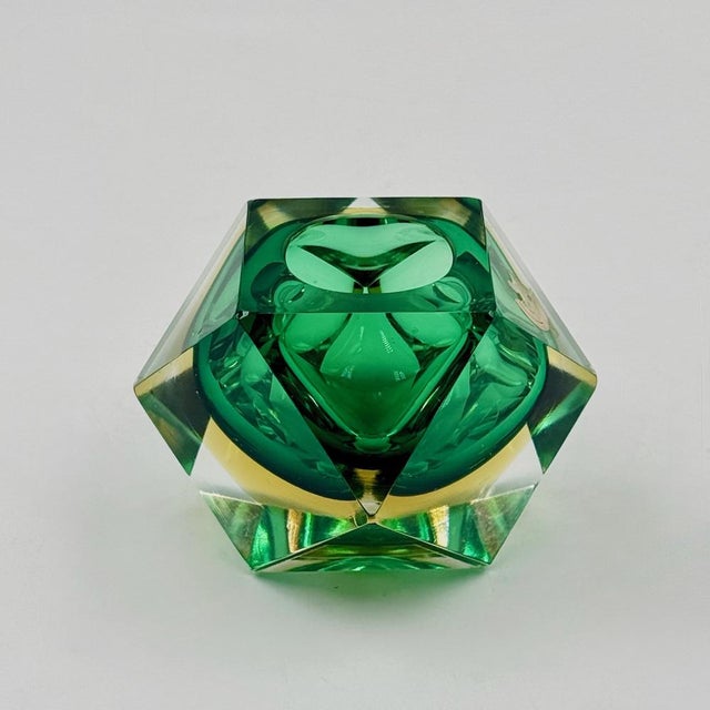 Geometric Emerald Green Murano Glass Sommerso Vase by Flavio Poli, Italy, 1970s For Sale - Image 12 of 12
