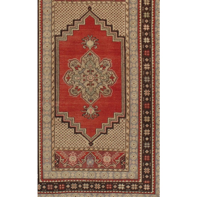 1940s Vintage Turkish Oushak Rug 3'6 X 5'7 For Sale - Image 5 of 8