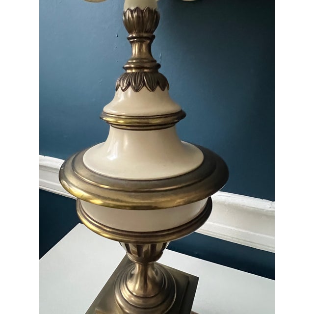 Vintage Stiffel Enameled Brass Table Lamps With Scalloped Shades — Elegant Neoclassical Form - a Pair For Sale - Image 11 of 18