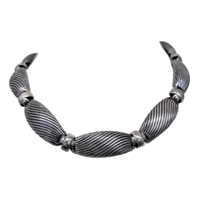Vintage 1950s Signed Napier Silvertone Ribbed Collar Necklace For Sale