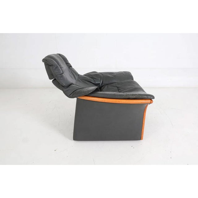 Late 20th Century Ekornes Leather Eldorado Lounge Chair & Ottoman For Sale In New York - Image 6 of 16