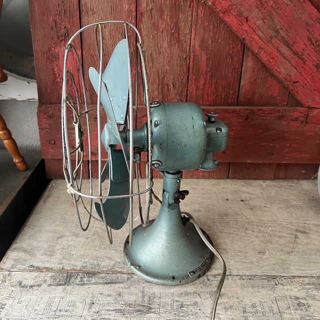 Vintage General Electric 12" Oscillating Desk Fan Model Fm12v43 Functional For Sale In Kansas City - Image 6 of 16