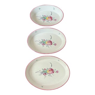Set of 3 Strasbourg Tulip Pattern Graded Serving Dishes For Sale