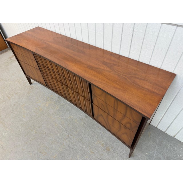Wood Mid-Century Modern 9-Drawer Walnut Dresser For Sale - Image 7 of 8