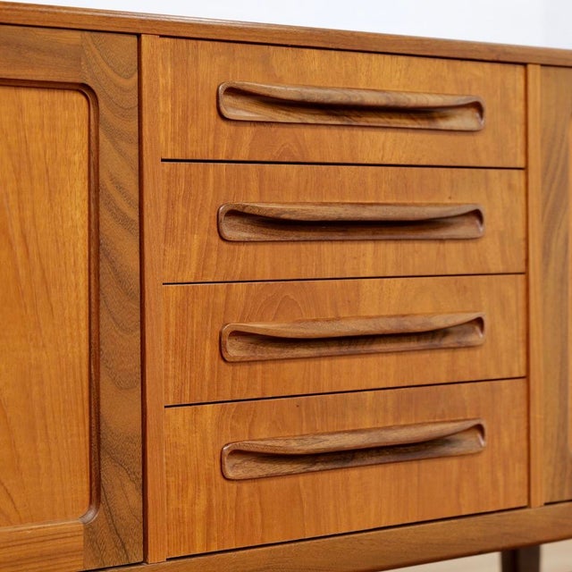 1960s 1960s Long Teak Mid Century Credenza by Vb Wilkins for G Plan, Attributed For Sale - Image 5 of 10
