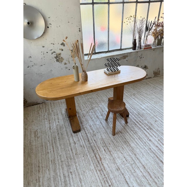 Brutalist Oval Table in Pine, 1950 For Sale - Image 6 of 18
