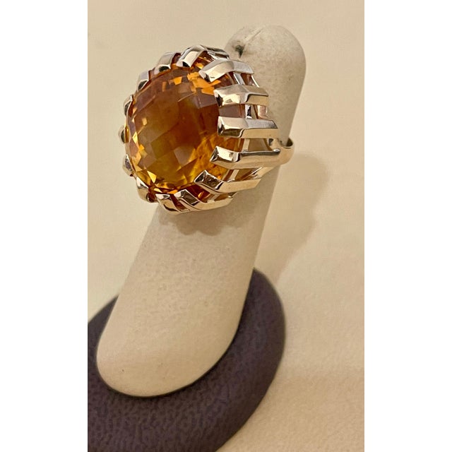 42 Carat Natural Oval Citrine Cocktail Ring in 14 Karat Yellow Gold, Estate For Sale - Image 4 of 18