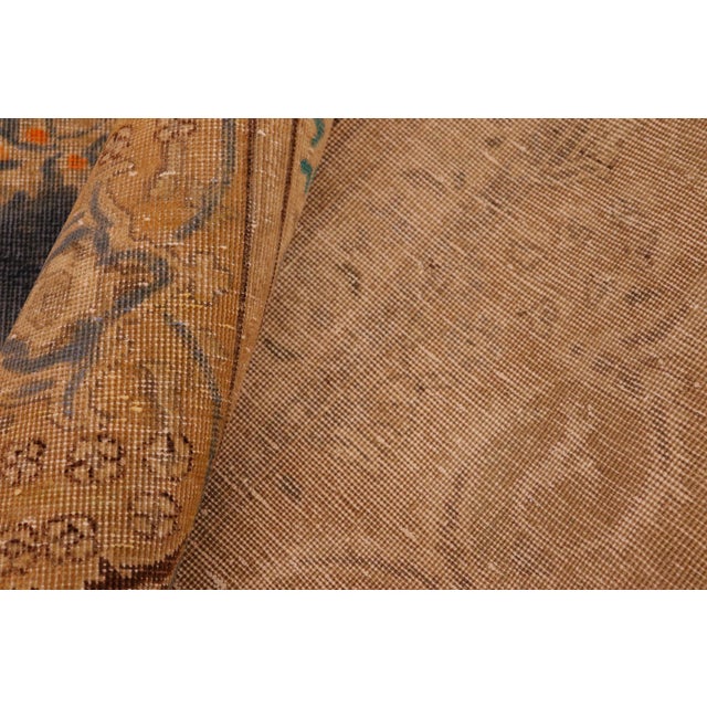 Textile 1990s Shabby Chic Vintage Wool Rug - 9.10x12.11 For Sale - Image 7 of 8