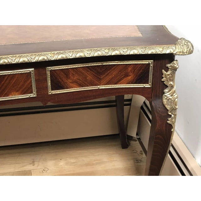 Bronze Early 20th Century Louis XV Style French Kingwood Bronze-Mounted Leather-Top Bureau Plat Writing Desk For Sale - Image 8 of 13