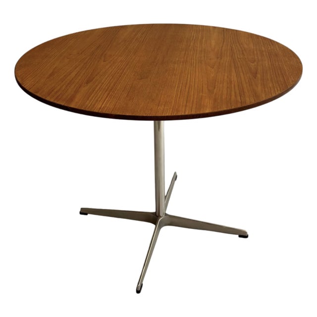Dining Table by Arne Jacobsen for Fritz Hansen, 1960s For Sale