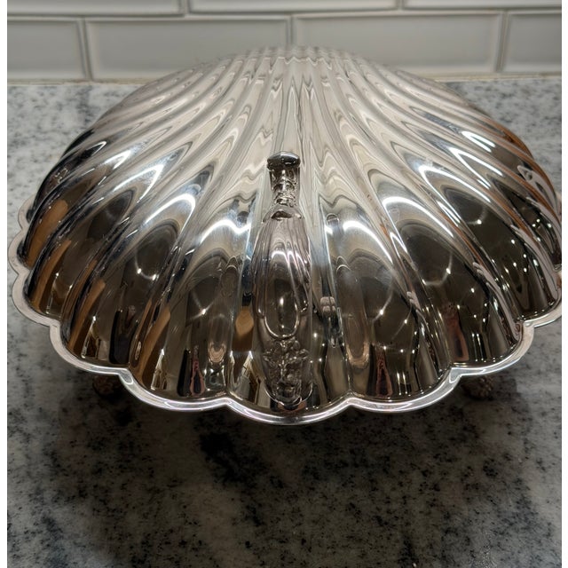 Mid 20th Century Vintage Oversized Silverplate Hinged Scallop Shell Buffet Server For Sale - Image 5 of 13