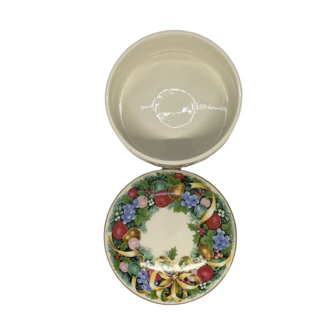 White 1980’s Mikasa Christmas Bouquet Porcelain Round Lidded Trinket Candy Box For Sale - Image 8 of 13