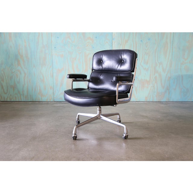 A vintage 1980s example of the Eames "Time Life Executive" chair, quite simply the ultimate desk chair. Supreme comfort...