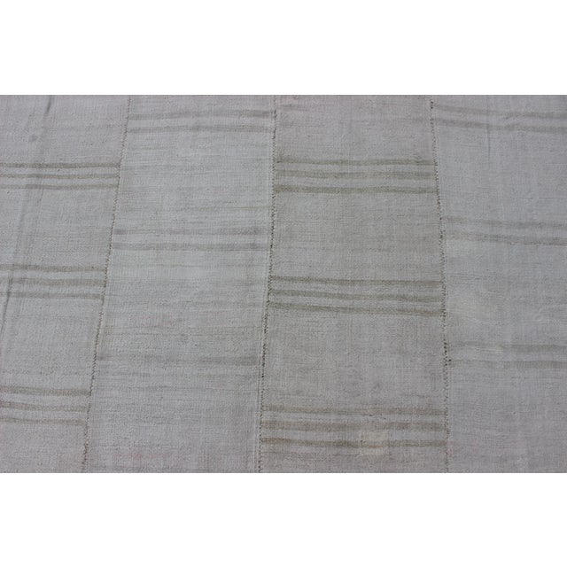 Square Vintage Paneled Flat-Weave With Modern Design in White and Neutral Tones For Sale In Atlanta - Image 6 of 13