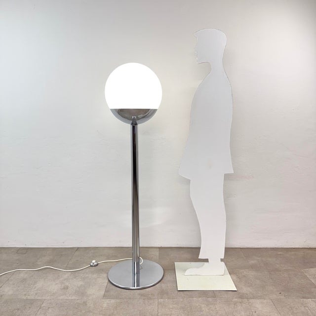 Postmodern Chrome Floor Lamp, Italy, 1970s For Sale - Image 3 of 9