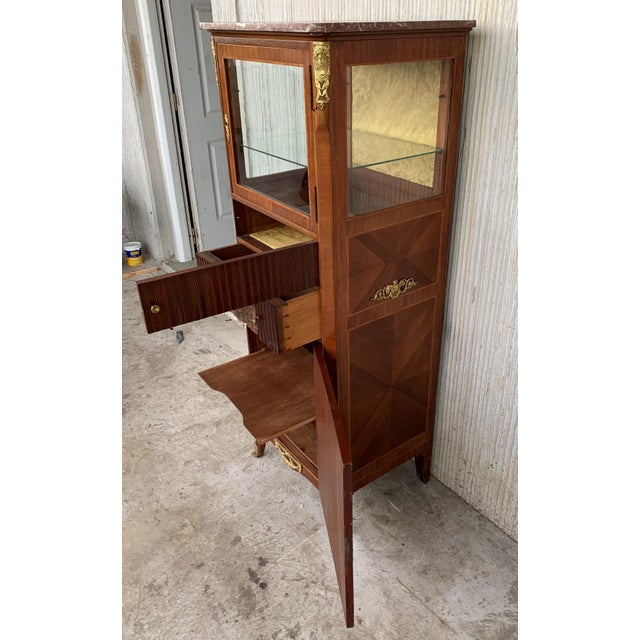 1900 - 1909 French Late 20th Century Louis XVI Period Mounted Cabinet Vitrine For Sale - Image 5 of 10